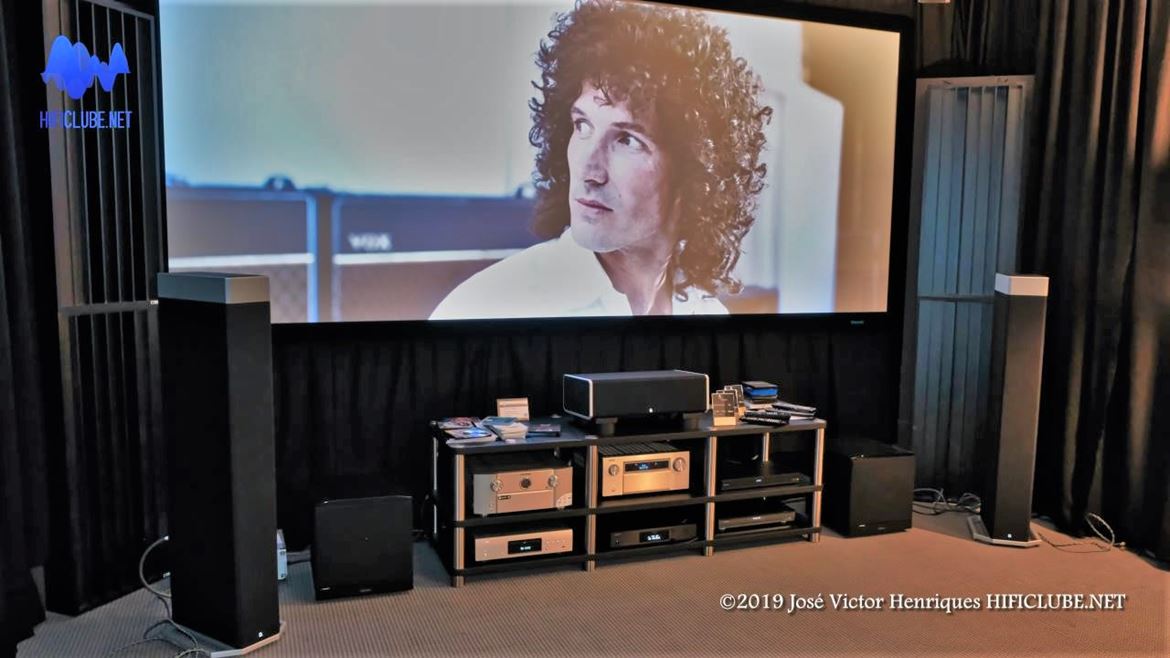 Na Denon, fui ao cinema ver os Queen em 13 canais de som HEOS 3D IMAX. Parecia que estava lá, em Wembley, no meio daquela malta toda...