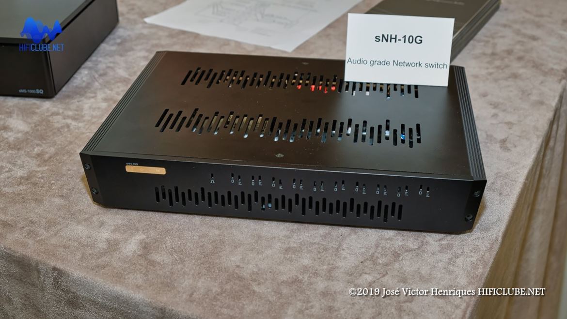 sNH-10G Audiophile Ethernet Switch 8 LAN ports and 2SFT ports