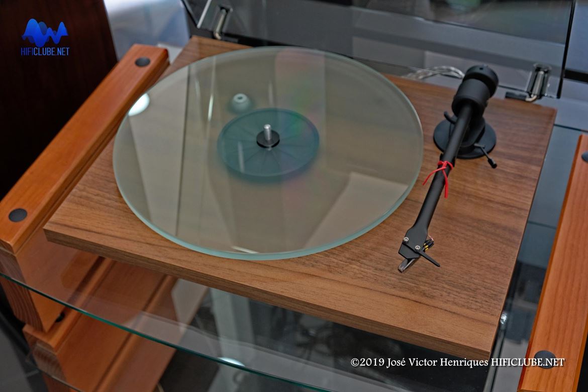 Loja OnOff, Largo Casal Vistoso 3B, Areeiro - Pro-Ject T1 BT