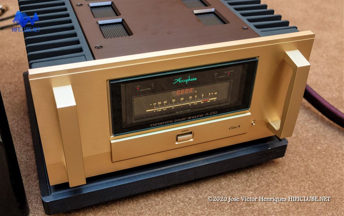 Accuphase A150 monophonic amplifier