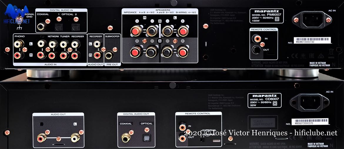 Em cima, painel traseiro do PM6007: 3 entradas digitais (1 coaxial + 2 óticas); 4 entradas de linha + Phono (MM); saídas para gravador e amplificador externo; dois pares de bornes (A+B) comutáveis no painel frontal. Em baixo, painel traseiro do CD6007: áudio out (RCA) e digitasl out (coaxial e ótico). That's it!