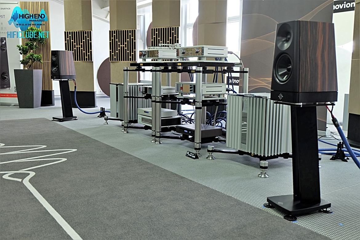 High End 2022 _YG Acoustics Peak + Burmester