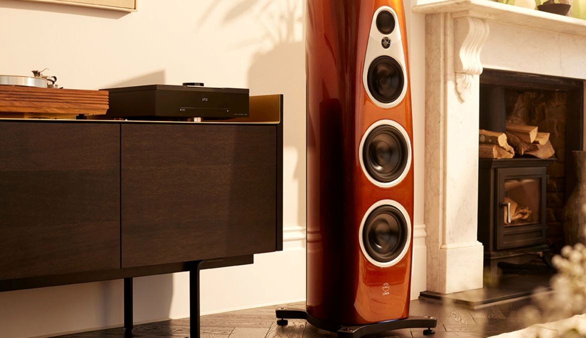 Linn360_Single Malt_KDSM Black_Wide_WebRes.jpg