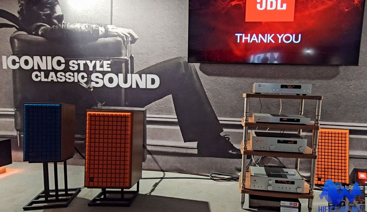 JBL Classi L-100 - L82.jpg