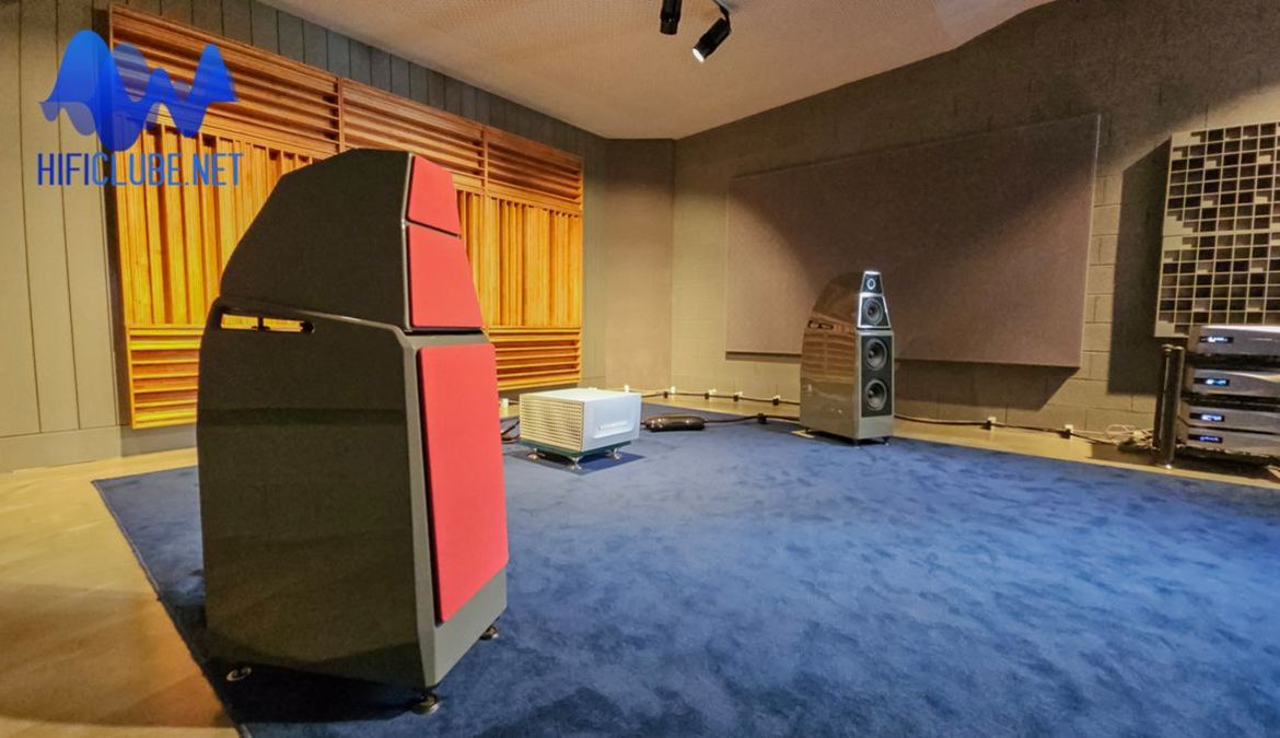 Imacustica-Sasha V_side close up.jpg