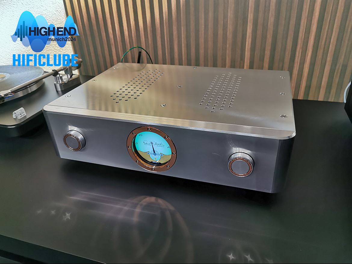 Dan D'Agostino Pendulum Integrated Amplifier. Um amplificador integrado Dan D'Agostino acessível? Dan disse-me à volta de 15 mil euros. Mais IVA? Pergunte na Imacustica. Com entrada HDMI ARC e opção para Wi-Fi network. São 120W de qualidade D'Agostino. Mas deixem que seja o próprio Dan a apresentá-lo
