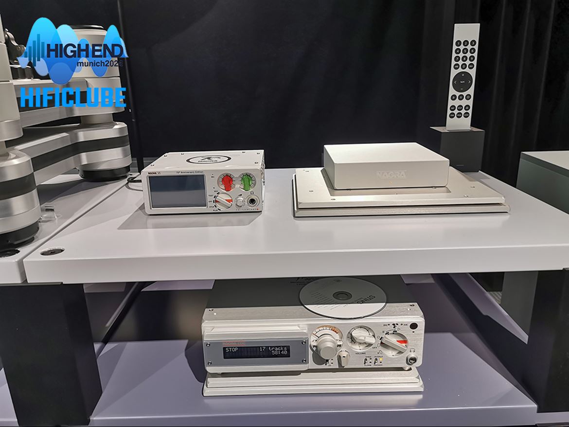 Nagra. O pequeno streamer tem sido um sucesso tão grande que Kerry St.James me confidenciou que não conseguem satisfazer todas as encomendas, incluindo do Nepal. Propus-lhe que passasse a utilizar Nagra on Top Of The World para a publicidade....
