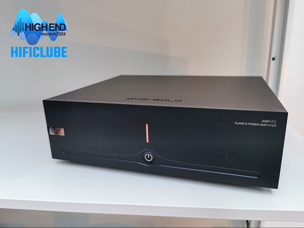 O Eversolo AMP-F2 não é novo, já foi apresentado o ano passado. Segundo Eki, para o ano a Eversolo tem algo de muito especial em preparação. O Eversolo AMP-F2 é um amplificador de potência de Classe D equipado com o módulo NS600 da Starke Sound. Com uma potência de saída de até 2x250W RMS a 4 Ohm ou 1x450W RMS a 2 Ohm em modo bridge, é capaz de alimentar colunas exigentes sem problemas. A tecnologia PurePath™ Ultra-HD e uma topologia de current-feedback oferece baixa distorção e baixos níveis de ruído, incluindo de baixa EMI resultante da fonte de alimentação comutada. Aqui fica uma fórmula proposta pelo Hificlube: DMP-A8+AMP-F2= DMP-A10!