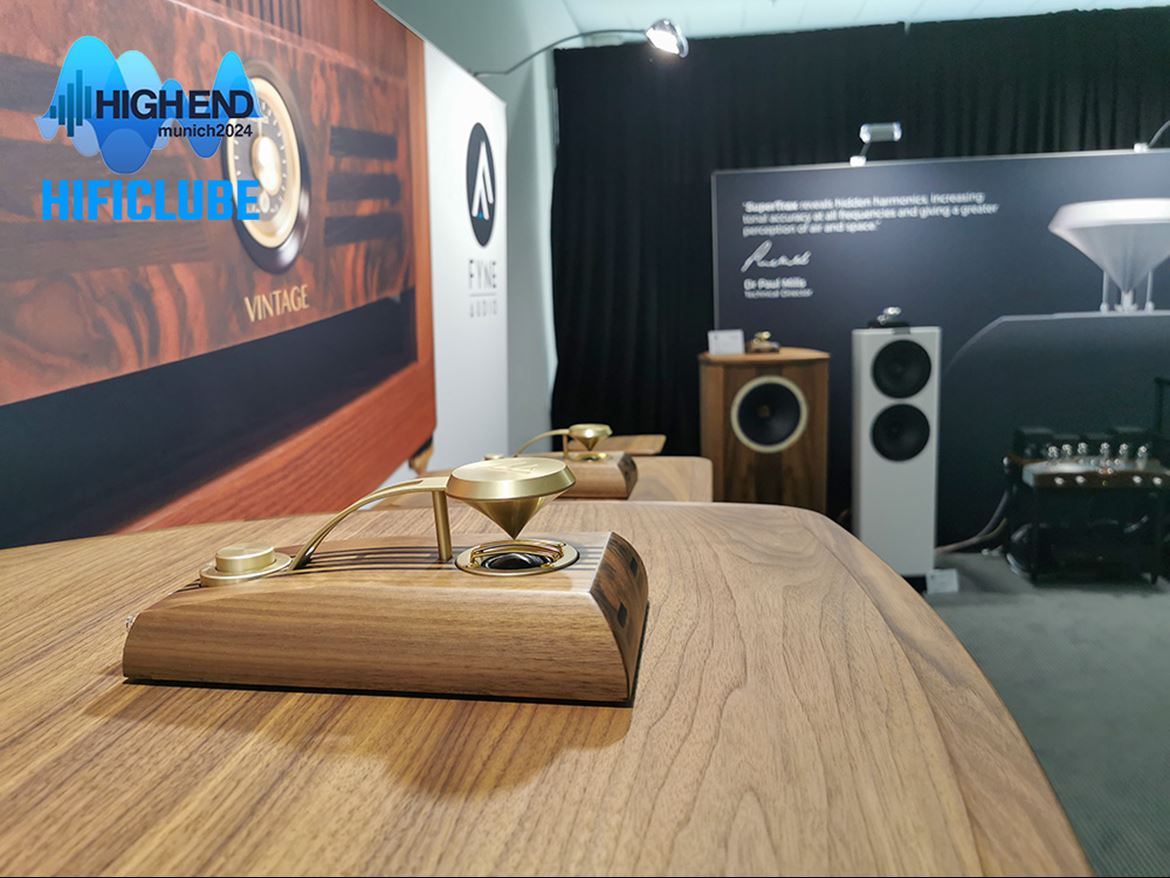 Fyne Audio SupaTrax super tweeter com lente dispersora.