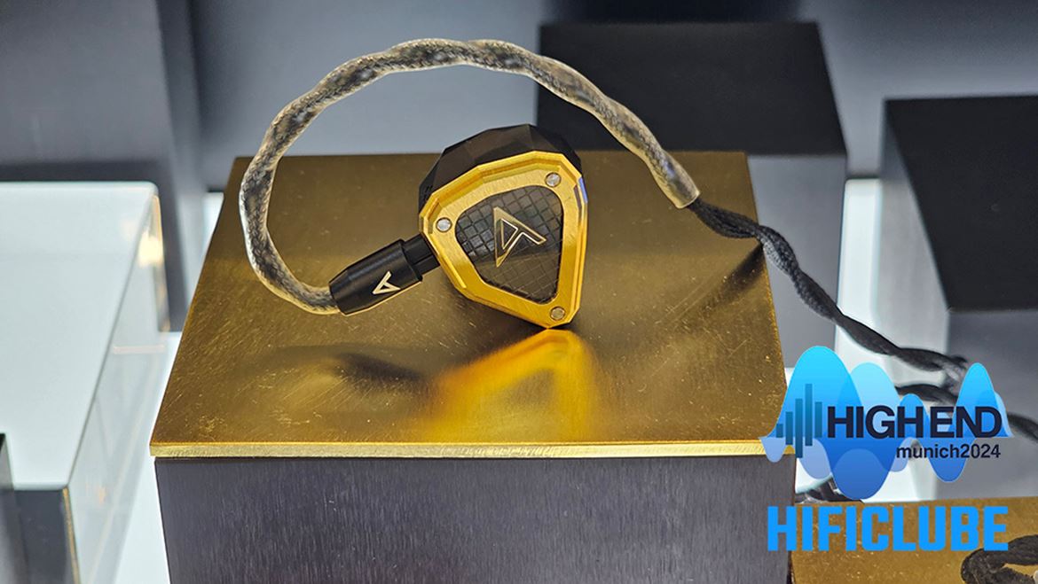 A Astell&Kern mostrou os novos IEM topo de gama Novus, fabricados em colaboração com a empresa Empire Ears.
