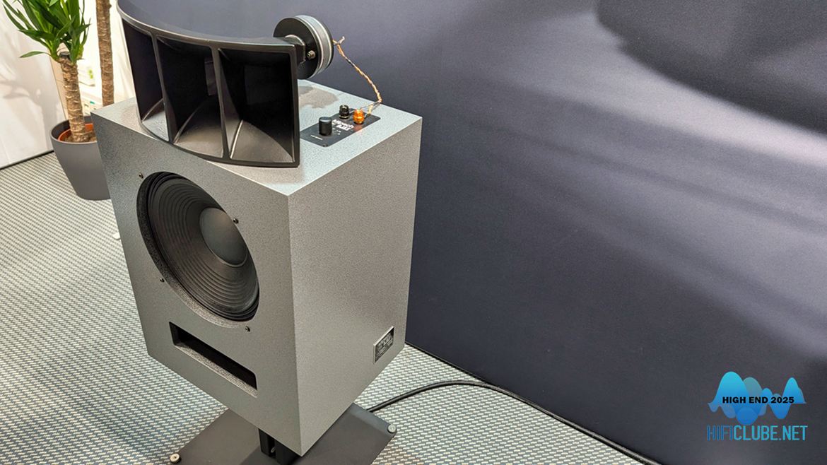 Klipsch kO-R1 Ojas, com corneta e DSP