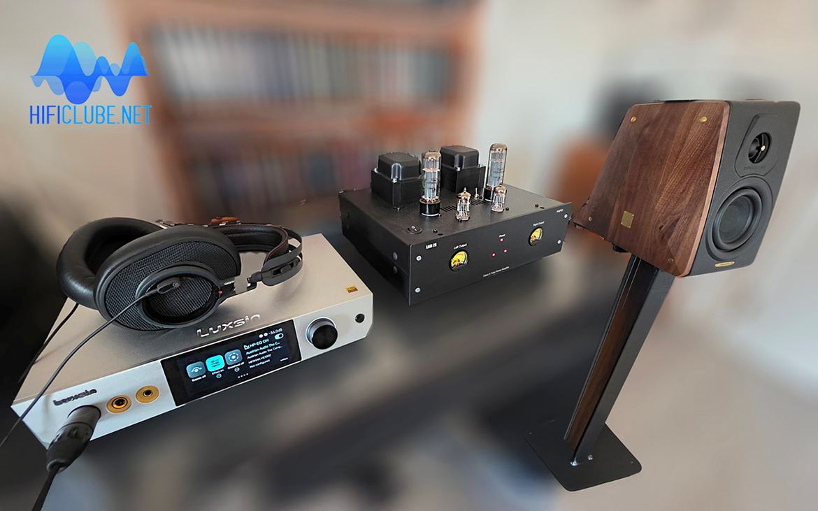 O X9 integrado num sistema áudio, com auscultadores dinâmicos-abertos Austrian Audio The Composer, amplificador a válvulas LAB12 Mighty e colunas Sonus faber Concertino G4.