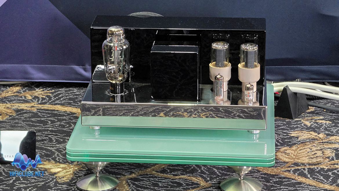 Garden Lounge - Zikra Audio 211 Nano