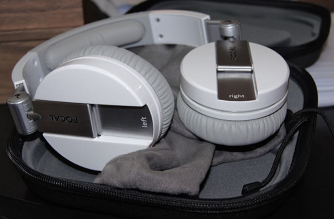 Focal Spirit One em branco