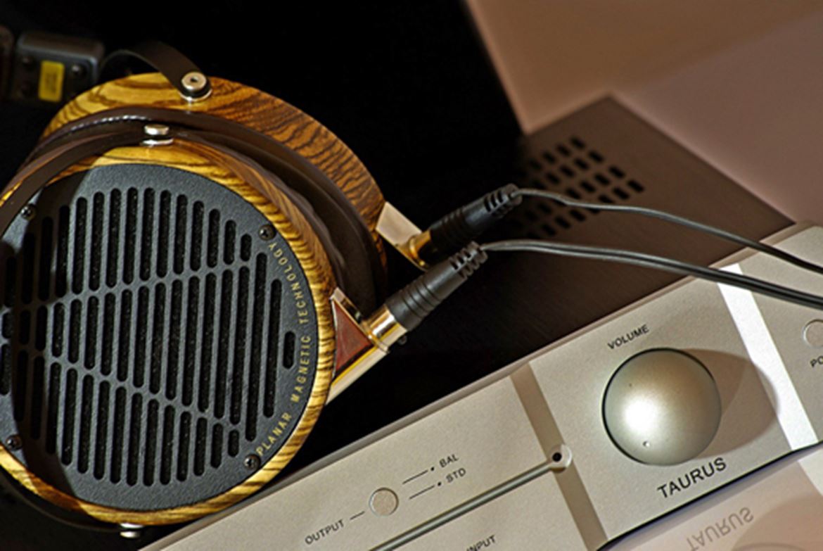 Audeze LCD-3 + Auralic Taurus, uma dupla difícil de bater