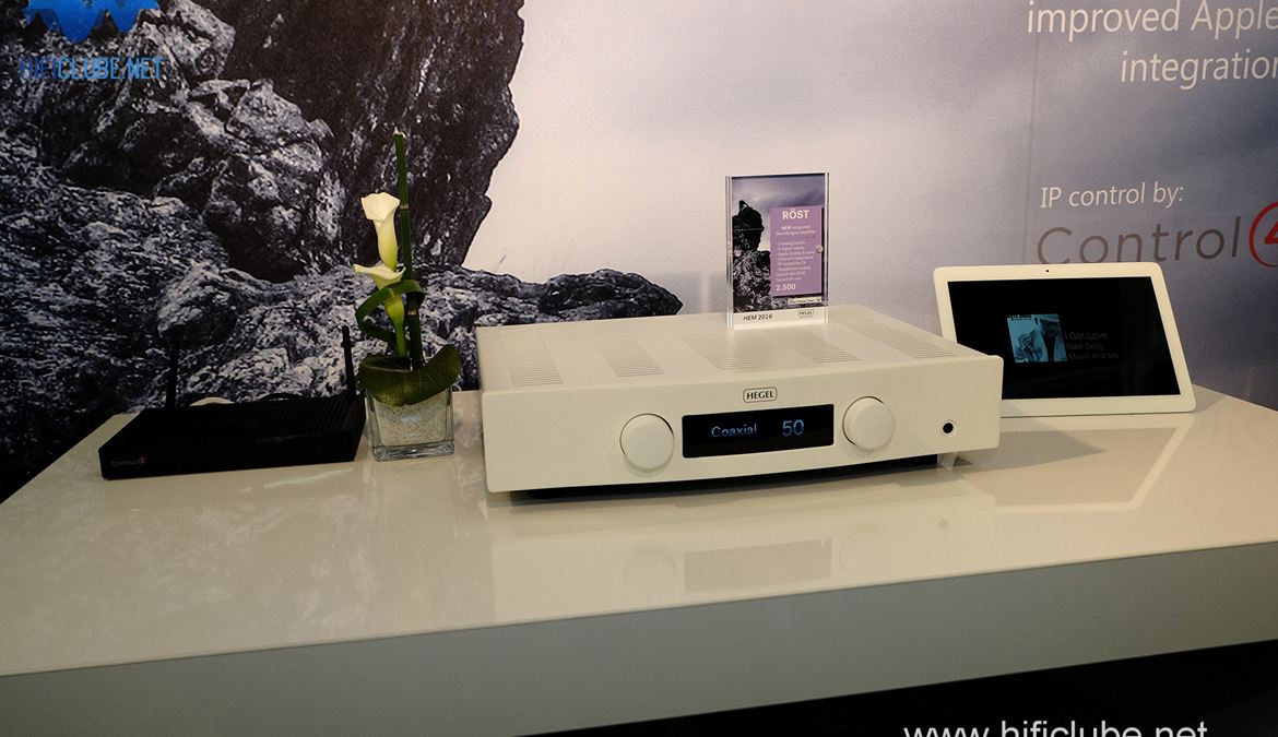 Hegel Röst, em exposição estática no Highend 2016, Munique