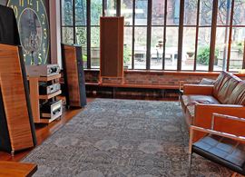 The Cremonese listening space gives to the open terrace garden