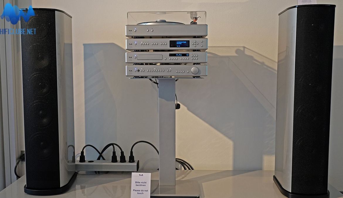 Sistema T+A 1260 R integral, incluindo gira-discos e colunas