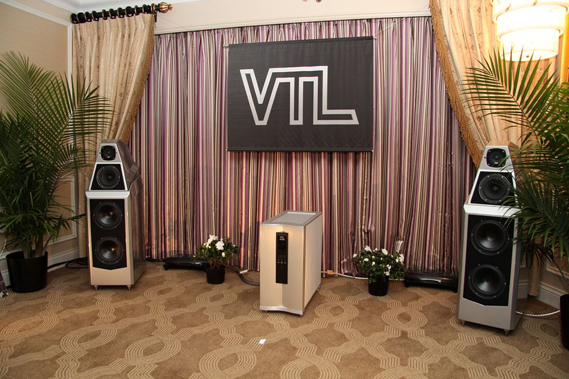 Sala da VTL com colunas Wilson Audio Sasha alimentadas por S400 II stereo