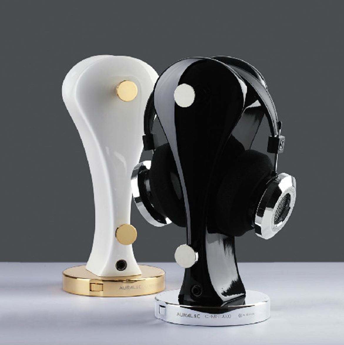 Auralic’s GEMINI 2000 Headphone Dock