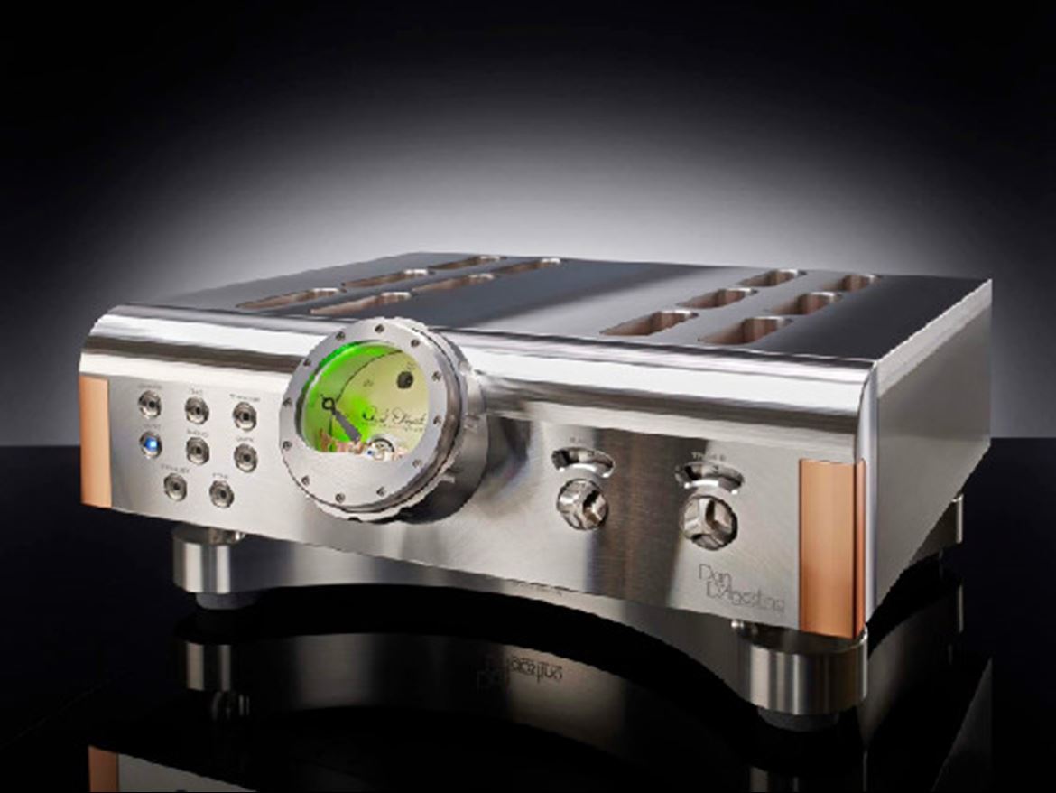 D’Agostino’s Momentum preamplifier 