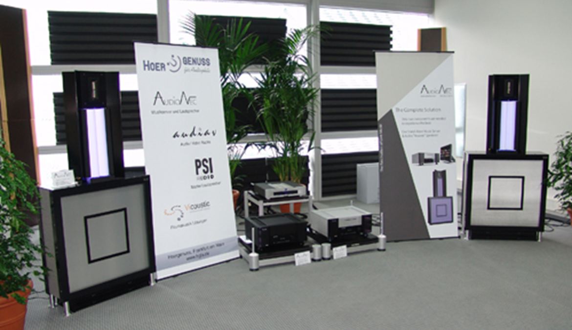 Highend 2010_highlights Em Imagens_parte 1: Audionec, Cessaro, Denon, Emillé, Finite Element, Magico M5, Mbl, Pathos, Western Electric