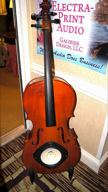 Ces 2011: Áudio Do Arco-da-velha: Audible, Audio Powers, Cayin, Earo, Everything But The Box, Jadis, Ocean, Perfect 8, Silbatone, Soundlab, Thiel, Trenner&friedl, Zu Audio , Not For Sale