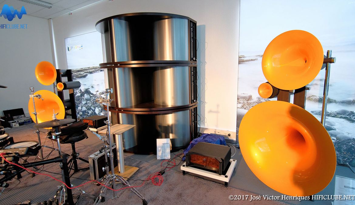 Avantgarde-Trio-Luxury.jpg