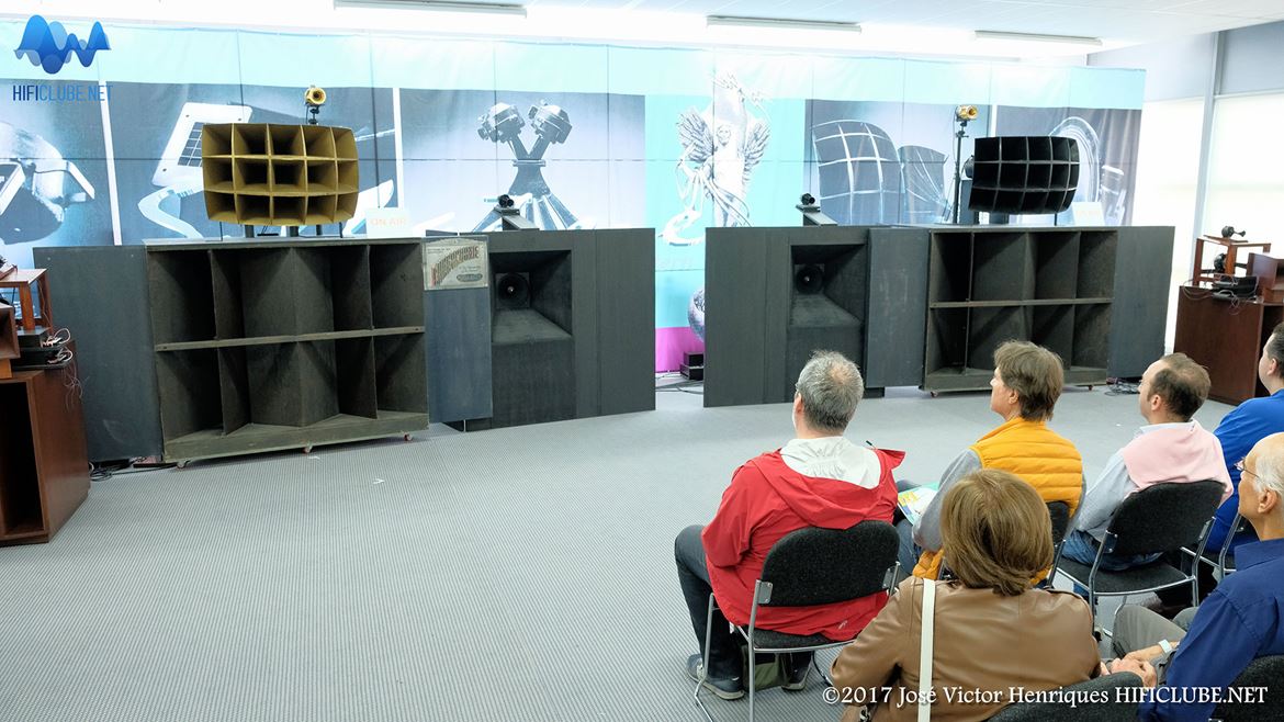 Silbatone room: Western Electric Mirrophonic horn loudspeakers (circa 1930)