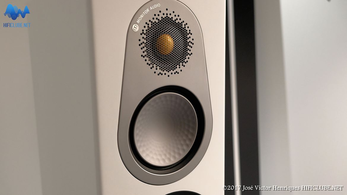 Monitor Audio Silver, detail of the tweeter mesh grille
