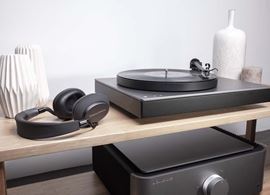 cambridge-audio-alva-tt-turntable-bluetooth-aptx-hd-2.jpg