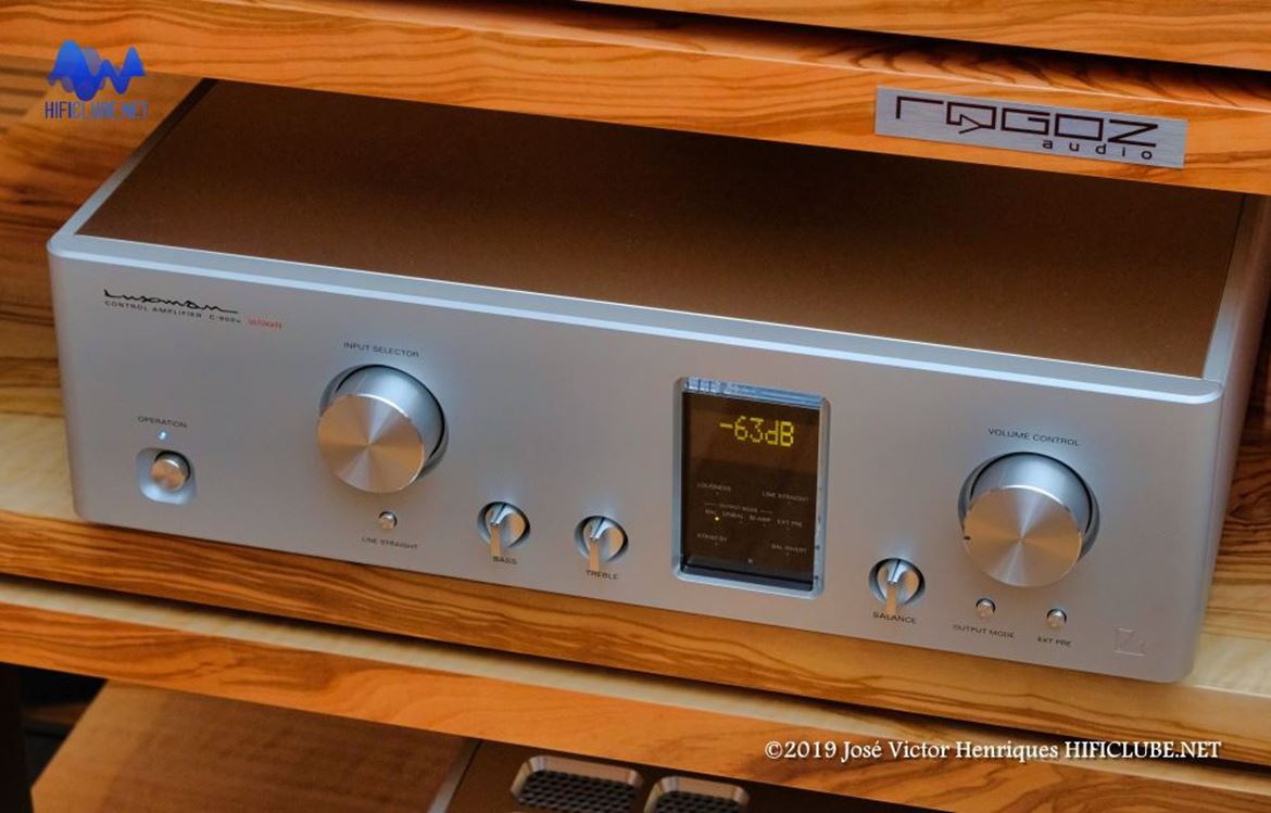 Luxman Control Amp C900u.jpg