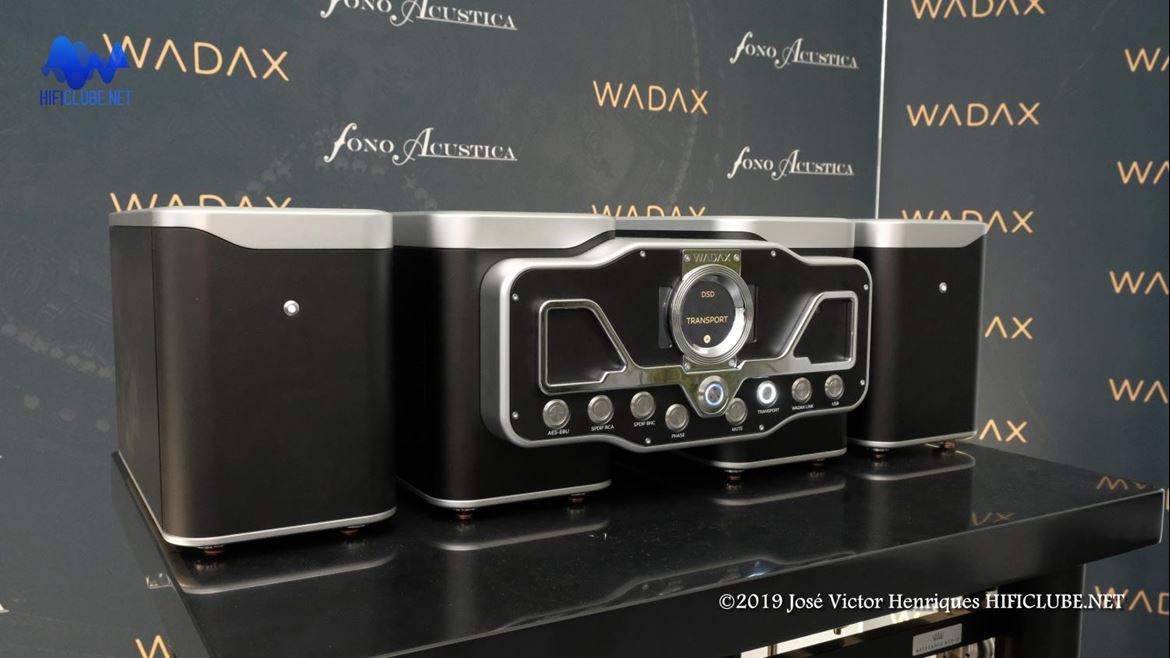 Wadax Atlantis Reference DAC c/ fontes de alimentação montadas lateralmente. Highend 2019, Munique.