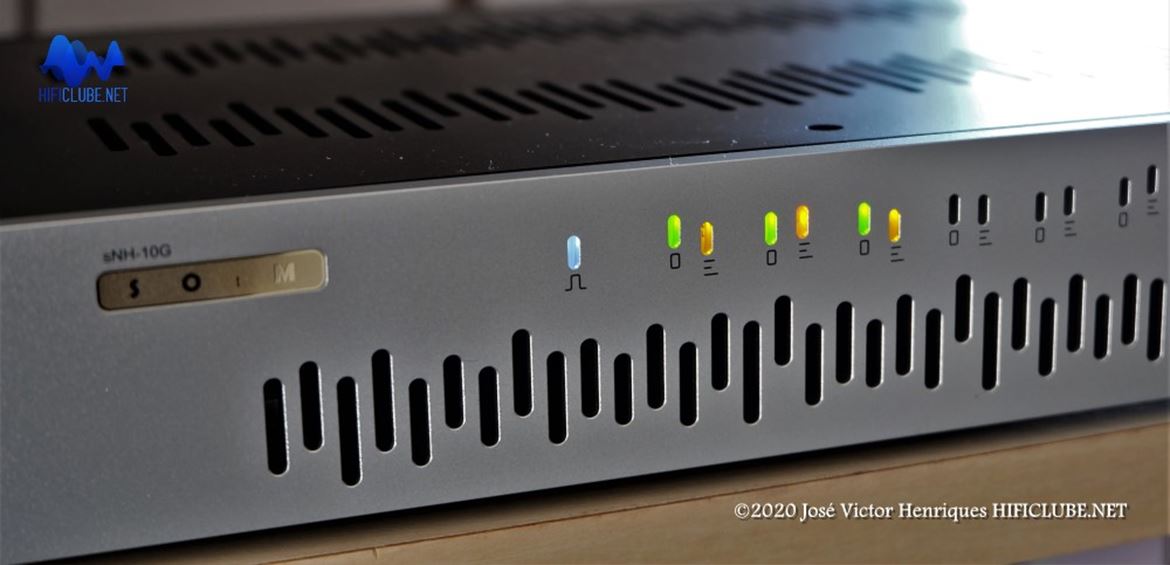 SOtM sNH-10G: a grelha rendada por onde espreitam os leds