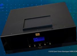 Audio Note CD4-1x - metal background.jpg
