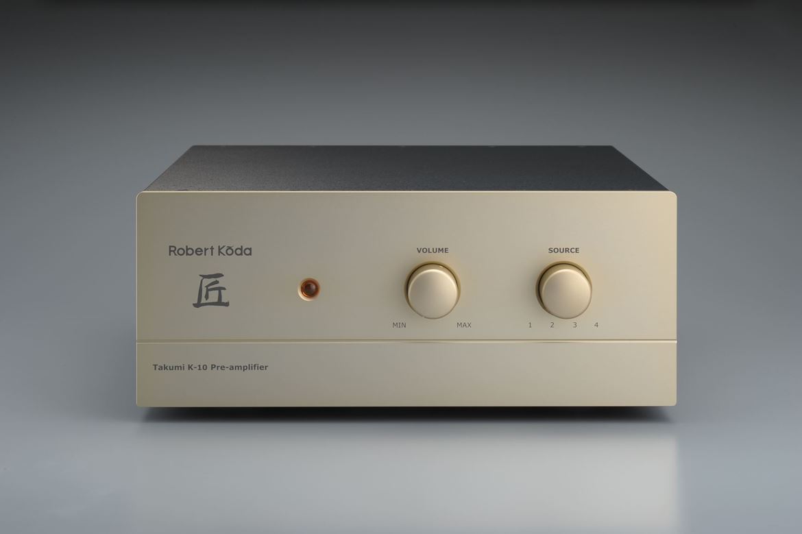 Robert Koda Takumi K-10 preamplifier (transístores)