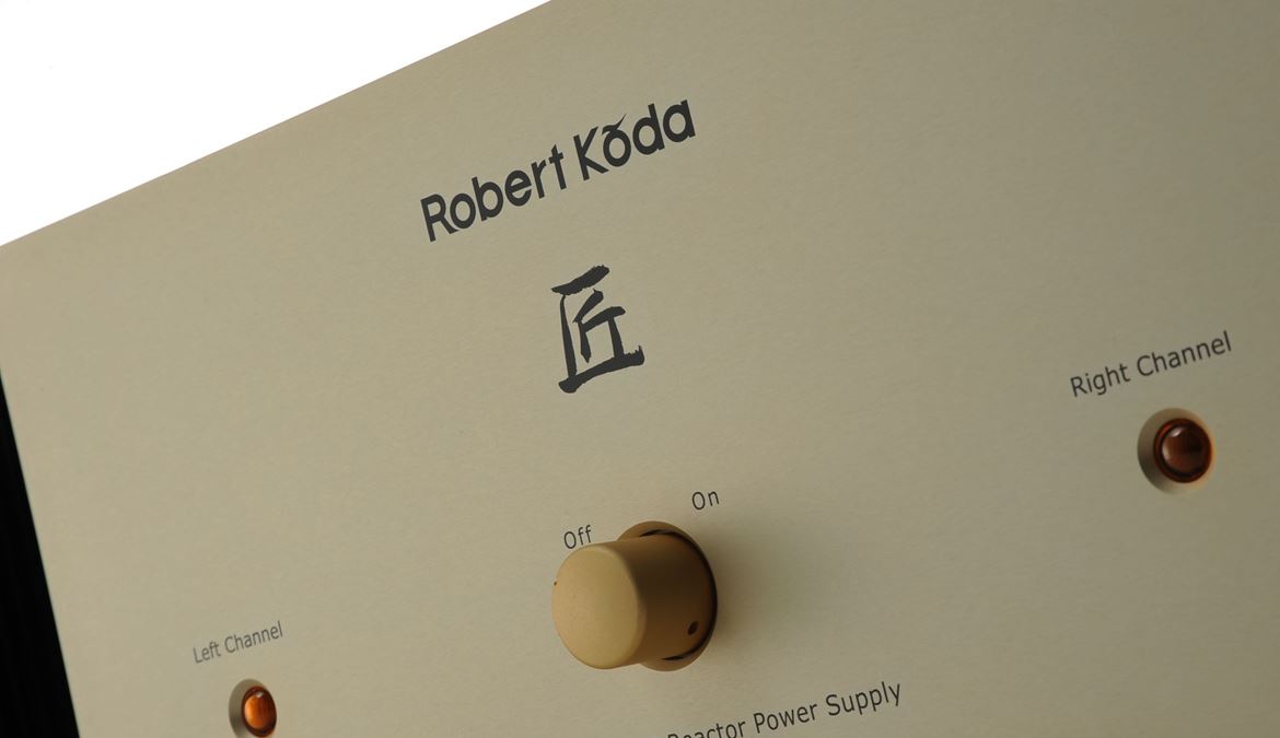 Robert Koda _Takumi K70 - amplificador híbrido.jpg