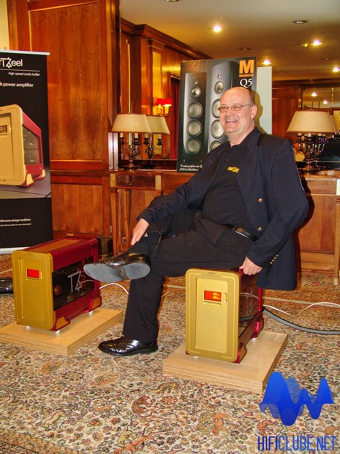 Hervé Delétraz, at the Palácio-Estoril hotel, at the European presentation of the NHB-458 monoblocks. Audioshow 2010.