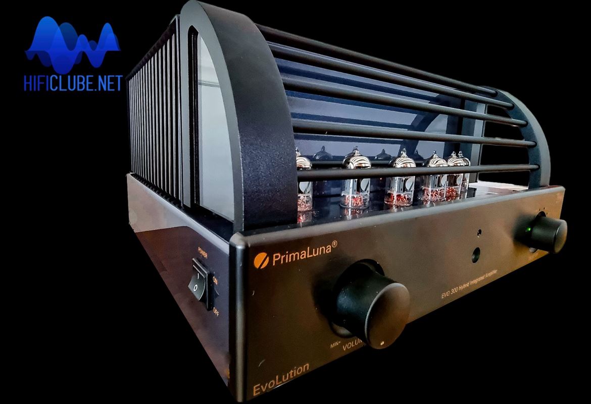 PrimaLuna EVO 300 Hybrid - on the left side is the On/Off switch