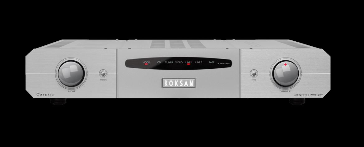 Roksan Caspian, o produto Roksan de maior longevidade. De notar os cantos superiores e inferiores do painel cortados.