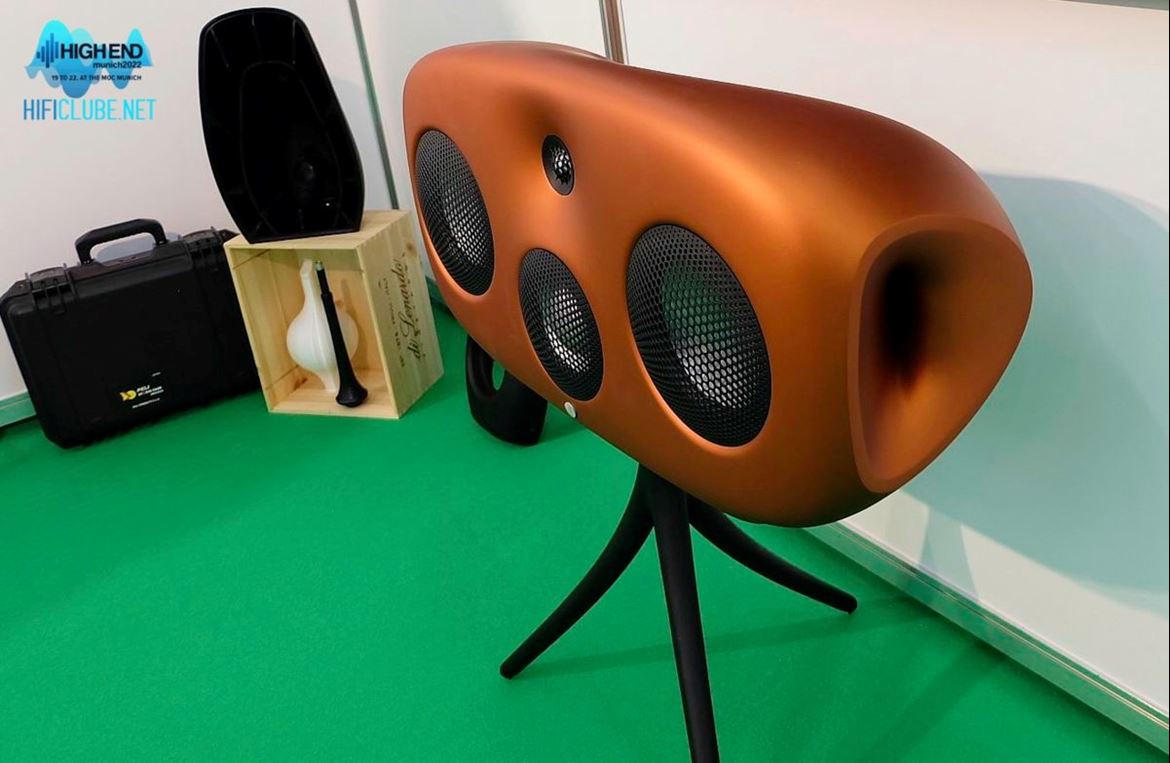 Vivid Audio: coluna central Kaya C35