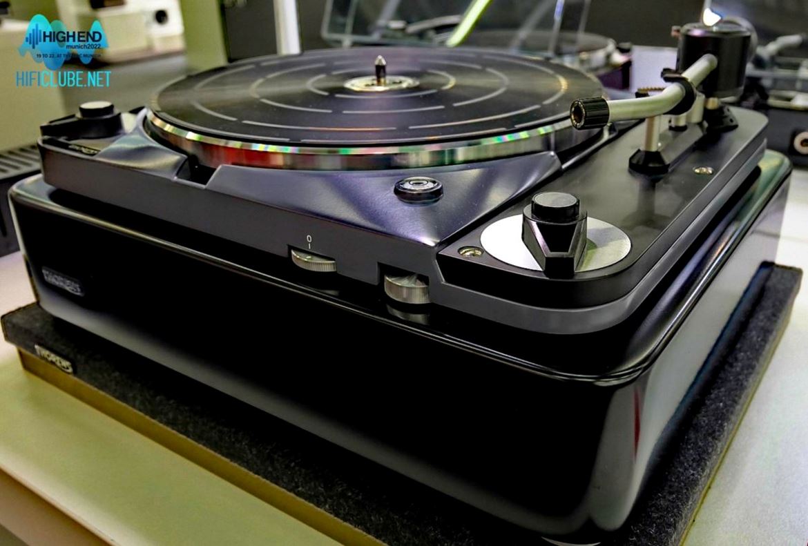 Thorens TD124