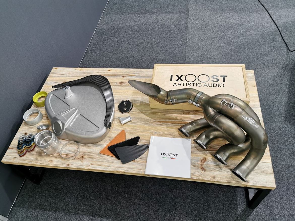 Don't throw away your old exhaust pipes. ixOOST can male loudspeakers with them. See below