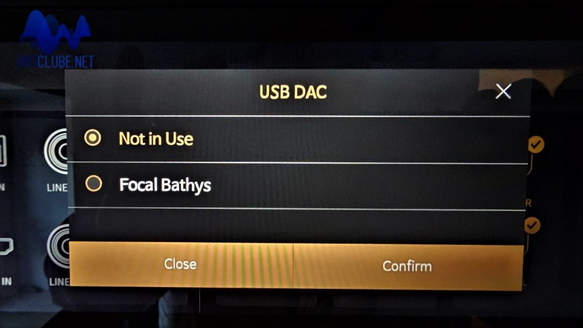 O Rose RS520 reconheceu imediatamente o Focal Bathys com ligação USB A/C.