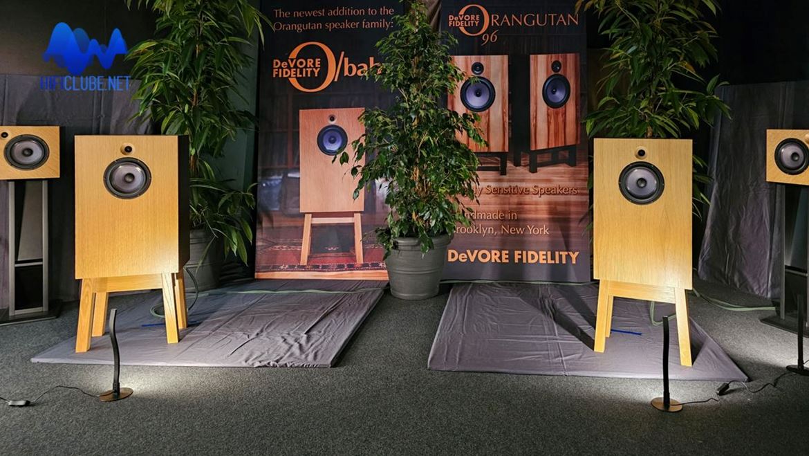 Sala (contentor) da DeVore Fidelity no High end 2023