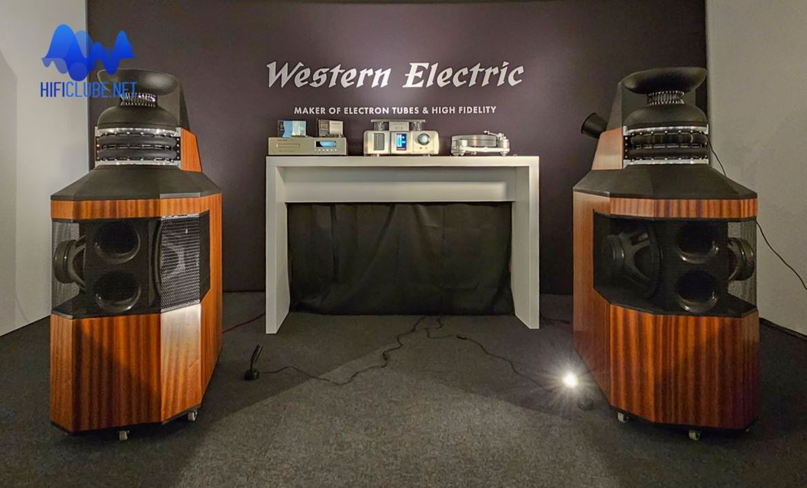 Sala da Western Electric com amplificação WE91E e protótipo de colunas com o tweeter rAMT Mid-range driver 777, Radial Air Motion Transformer