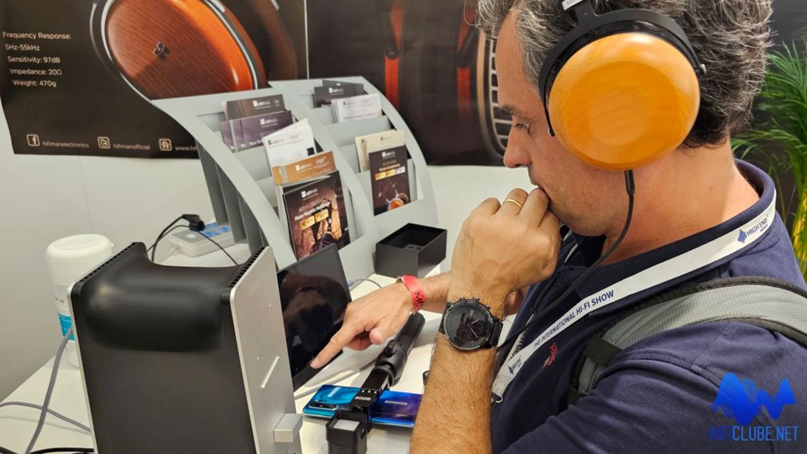 Pedro Henriques com os Hifiman Susvara closed back