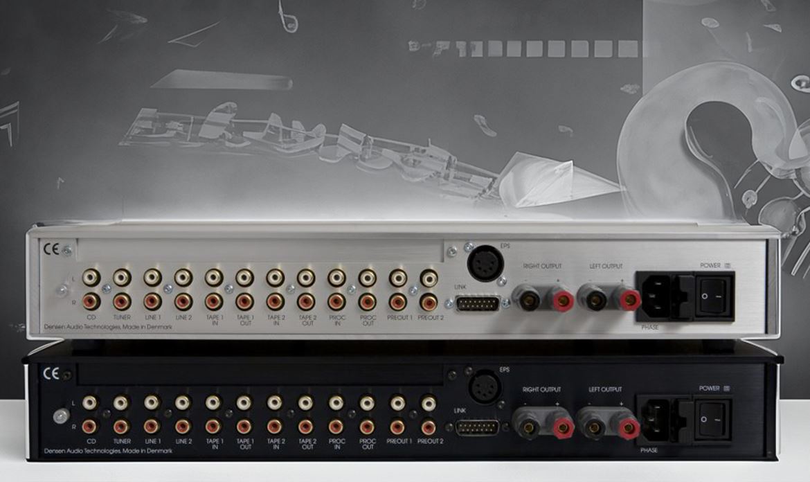 On the back there are numerous gold-plated RCA connectors for the analog inputs and outputs.