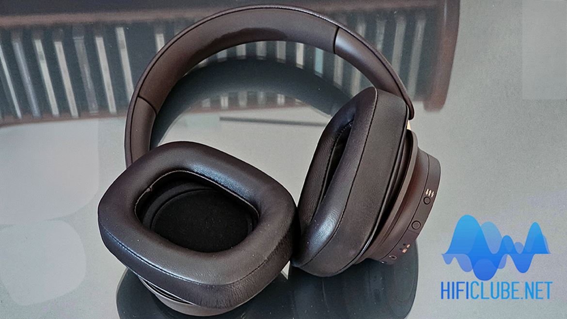 The earpads are almost square, which is a strange choice for circumaural headphones and may not be suitable for oversized ears. My