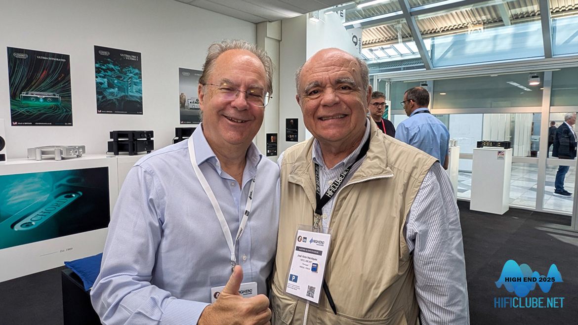 Um encontro de velhos amigos: Robert Watts e JVH: 40 anos de amizade.